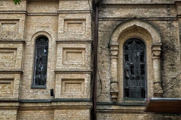 У Києві росіяни пошкодили 120-річний Свято-Покровський храм