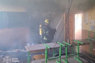 У Солом'янському районі Києва уламки впали на школу