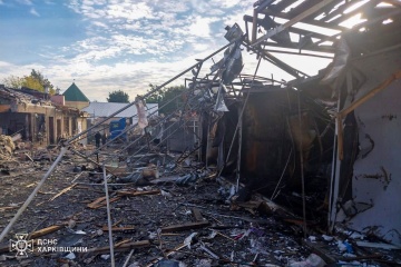 Загарбники обстріляли з РСЗВ центральний ринок в Ізюмі