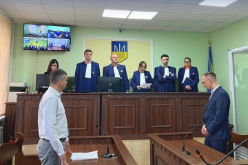 Справу родичів ексголови Хмельницької МСЕК Крупи не дозволили передати до іншого суду