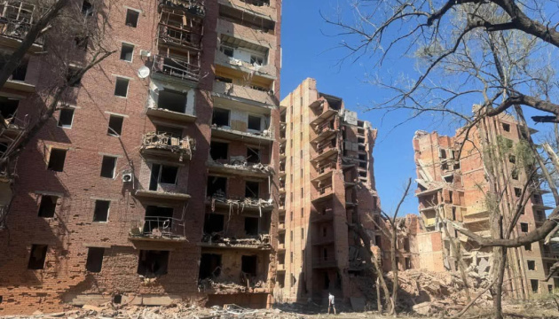 Російські війська завдали авіаудару по Слов’янську, поранена жінка