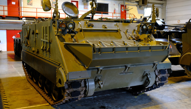 В Україні розробили для бронетранспортера M113 модуль із перезаряджанням кулемета зсередини