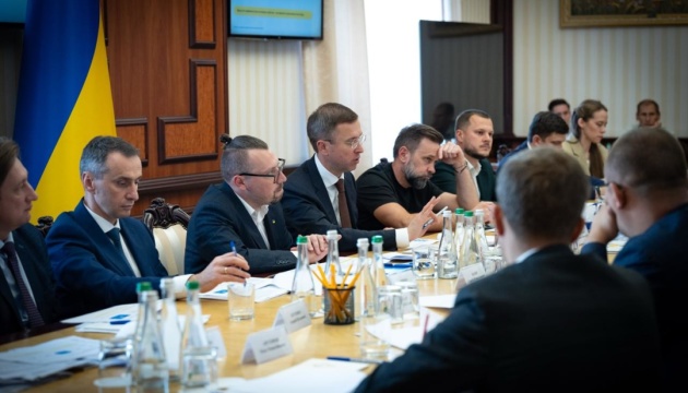 Уряд підготує пакет рішень для посилення підтримки переселенців