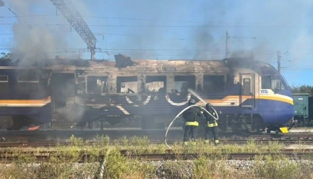 Zugbegleiterin bei russischem Angriff auf Personenzug im Gebiet Saporischschja getötet