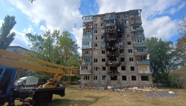 Кількість постраждалих від удару по багатоповерхівці у Києві зросла до 8 людей