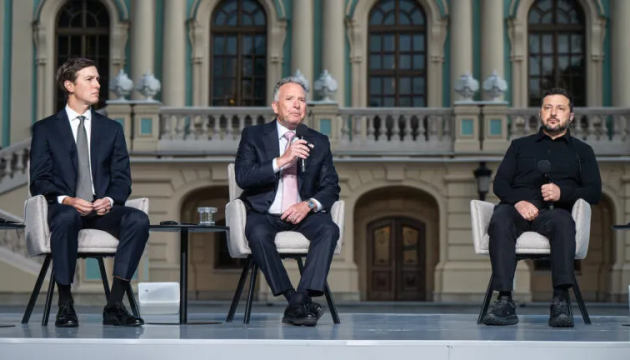 Russische Propaganda fälscht Titelbilder und Veröffentlichungen internationaler Ausgaben über Besuch der US-Delegation in Kyjiw