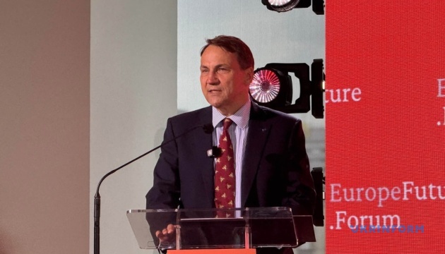 Zamrożone aktywa Kremla w Europie nigdy nie wrócą do Rosji – Sikorski

