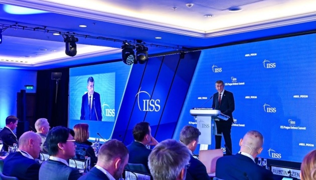 Бабіш закликав Європу і США разом зупинити війну в Україні, щоб запобігти глобальному конфлікту