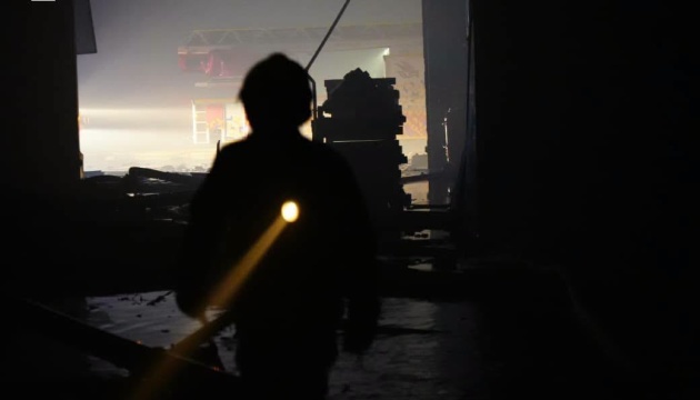 На Житомирщині під час російського удару по підприємству загинули двоє людей, ще двоє - постраждали