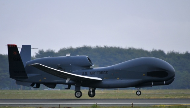 У Японії знайшли фрагмент безпілотника Global Hawk, який зник поблизу Тотторі