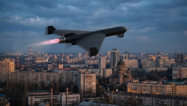 Rusya'ya ait İHA'ların enkazı Kyiv'in Holosiivskyi bölgesindeki konut binalarının yakınlarına düştü