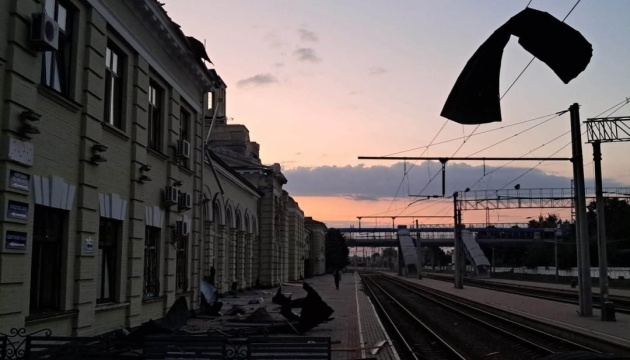 Les forces russes ont frappé la gare ferroviaire de Lozova, dans la région de Kharkiv