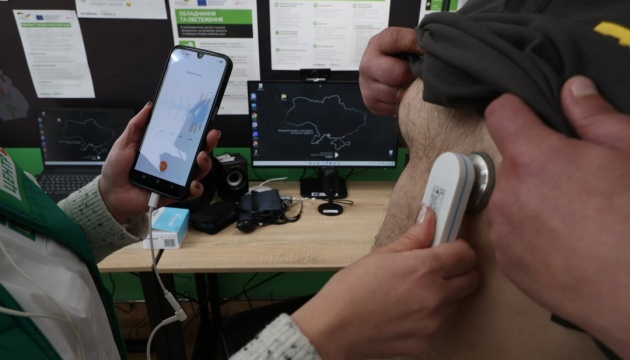У телемедицині медсестра у прифронтовій зоні фактично стає «очима й руками» лікаря