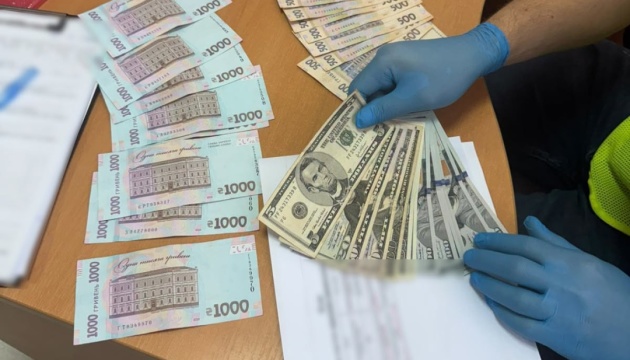 «Відкати» з кожної операції: у Києві керівникам медзакладу оголосили підозру в поборах із хірургів