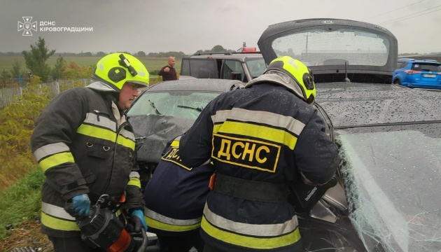У ДТП на Кіровоградщині постраждали четверо людей, серед них 10-річний хлопчик