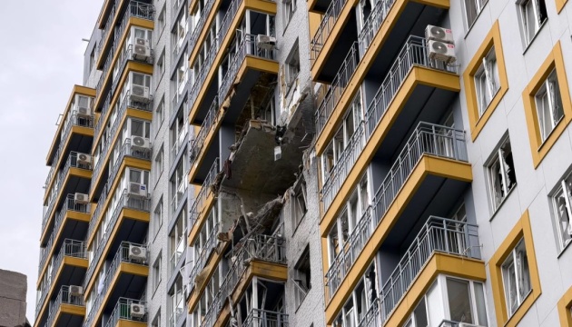 Impacto contra un edificio residencial en Odesa: Cuatro muertos, incluido un niño 
