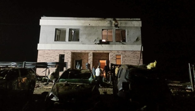 Un dron ruso impacta contra una casa privada en la región de Kyiv e hiere a dos personas 
