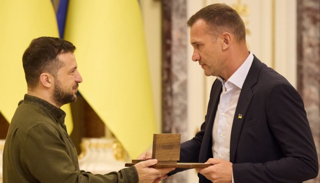 Зеленський привітав Андрія Шевченка з 50-річчям