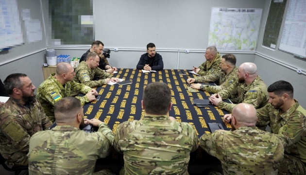 Selenskyj  berät mit Militär über Pläne für vierte Saison der Operation Wiwaldi