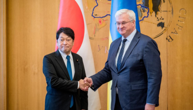 小野寺元防衛相、キーウでシビハ・ウクライナ外相と会談　安全保障協力の展望を協議