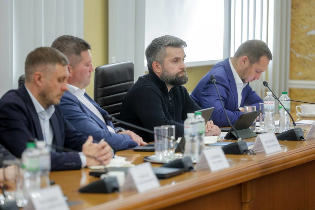 Шмигаль зустрівся з керівництвом Укренерго - обговорили посилення захисту енергооб’єктів