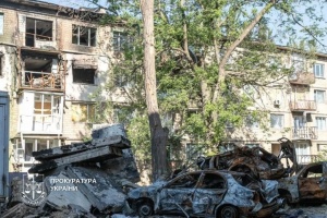 В Україні оголосили підозру командувачу ЧФ Росії за удар по багатоповерхівці у Києві
