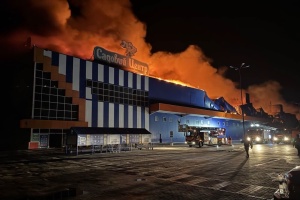 У повітря потрапило майже 2000 тонн CO₂: на Миколаївщині порахували збитки через обстріли двох гіпермаркетів