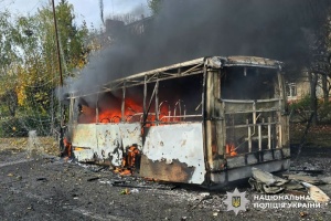 Росія вдарила по двох автобусах у Краматорську: кількість загиблих зросла до 30, поранених 18