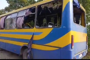 На Миколаївщині росіяни атакували автобус, постраждав водій
