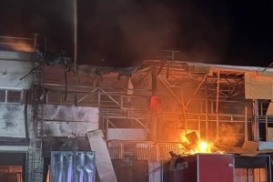 На Дніпропетровщині ворог із вечора атакував п’ять районів, пошкоджені склад та інфраструктура