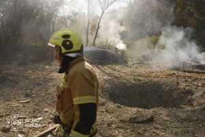 У Києві вже восьмеро постраждалих через російську атаку по ресторану на Оболоні
