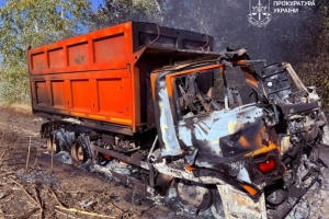 Росіяни атакували дроном вантажівку сільгосппідприємства на Харківщині, водій загинув