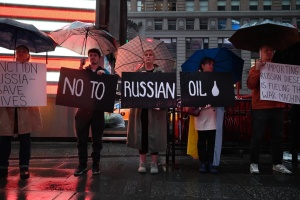 Українці Нью-Йорка протестували проти закупівель російських енергоресурсів