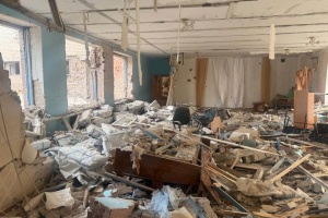 У Слов’янську росіяни обстріляли пункт незламності, є поранені