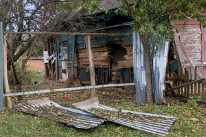 Росіяни за добу 29 разів били по Чернігівщині, під атакою були будинки, агропідприємство та школа