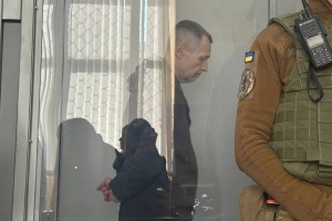 Убивство Парубія: у суді показали відео зі сховком зі зброєю