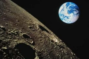 Український слід на Місяці, сталевий шлак замість асфальту та реальне омолодження людських клітин