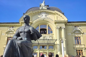 У Чернівцях відбудеться фестиваль комедій «Золоті оплески Буковини»