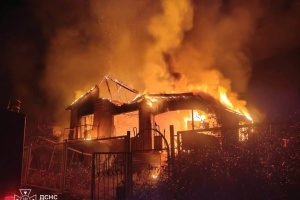 Загарбники вночі вдарили дронами по Ізюму, п'ятеро постраждалих