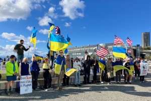 Українці в США вийшли на протести проти послаблення санкцій на російське дизельне пальне