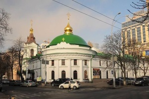У Києві через російську атаку пошкоджений Введенський монастир, постраждали двоє парафіян