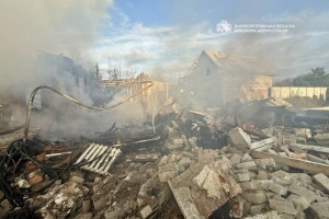 Армія РФ атакувала приватний сектор у Дніпрі, є постраждалі