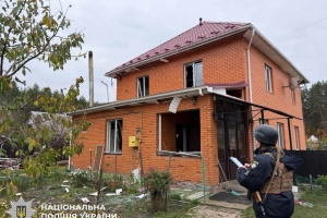 На Київщині через російську атаку постраждала людина, пошкоджені будинки