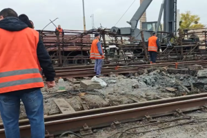 Корецький доручив прискорити відновлення Південного мосту в Києві