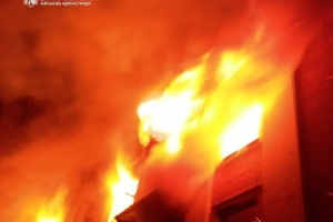 Загарбники з вечора понад 10 разів обстріляли Дніпропетровщину - пошкоджений гуртожиток та інфраструктура