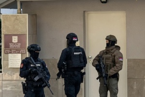 У Сербії стався напад на правоохоронця поблизу посольства Ізраїлю