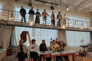 Франківський драмтеатр відкриє новий сезон прем’єрою «Спитайте Мієчку»