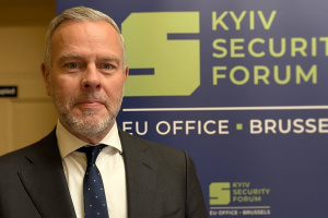 Роб Бауер, адмірал, ексголова Військового комітету НАТО