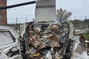 На Запоріжжі дрон влучив у пересувне відділення Укрпошти