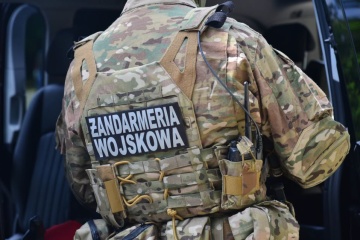 У Польщі військова жандармерія отримала підозрілу посилку, троє людей потрапили до лікарні